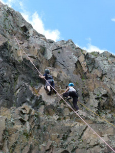 Escalade-Auvergne-enfant-montpeyroux001