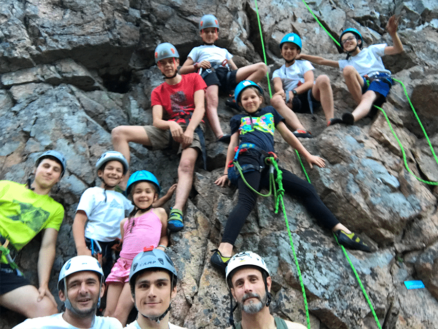 Escalade avec les enfants du club à Chatel Montagne